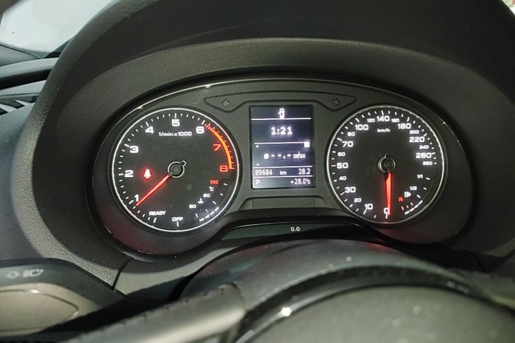 Audi A3 2019 car image #12