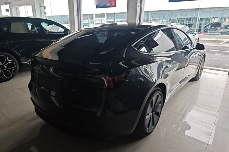 Tesla Model 3 2024 #7 Tesla Model 3 2024 car image #7