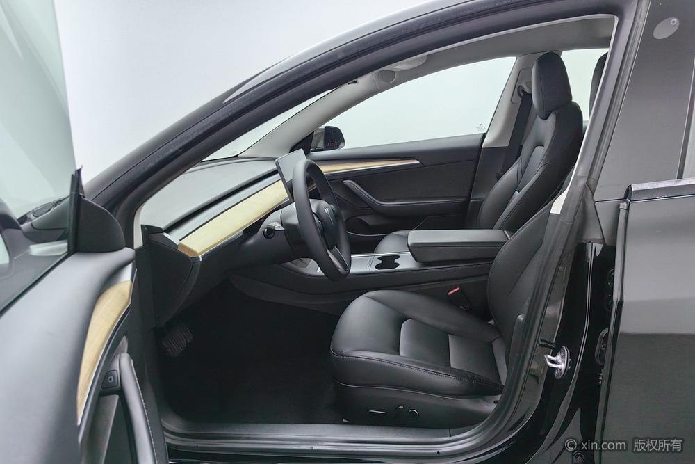 Tesla Model 3 2022 car image #16