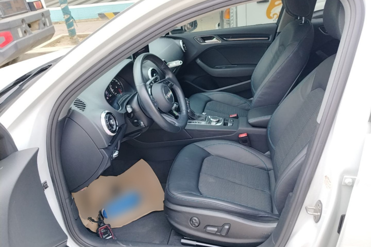 Audi A3 2020 car image #19