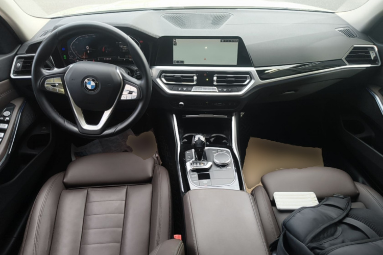 BMW 3 Series 2019 #11 BMW 3 Series 2019 car image #11