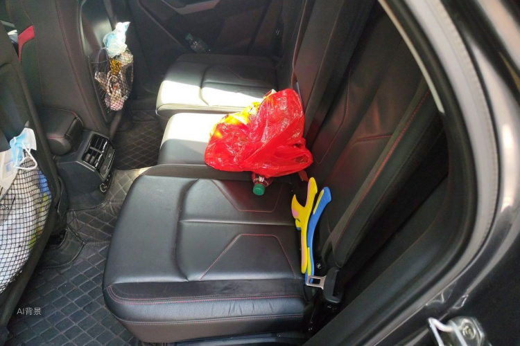 Audi Q3 2021 car image #19