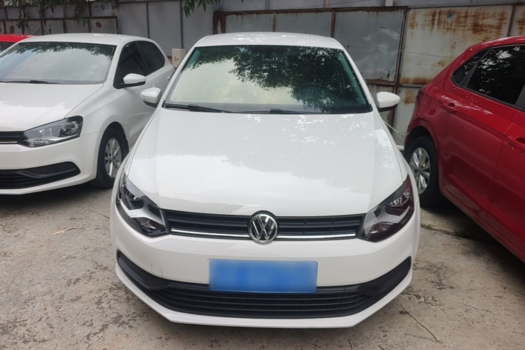 Volkswagen Polo 2019 car image #3