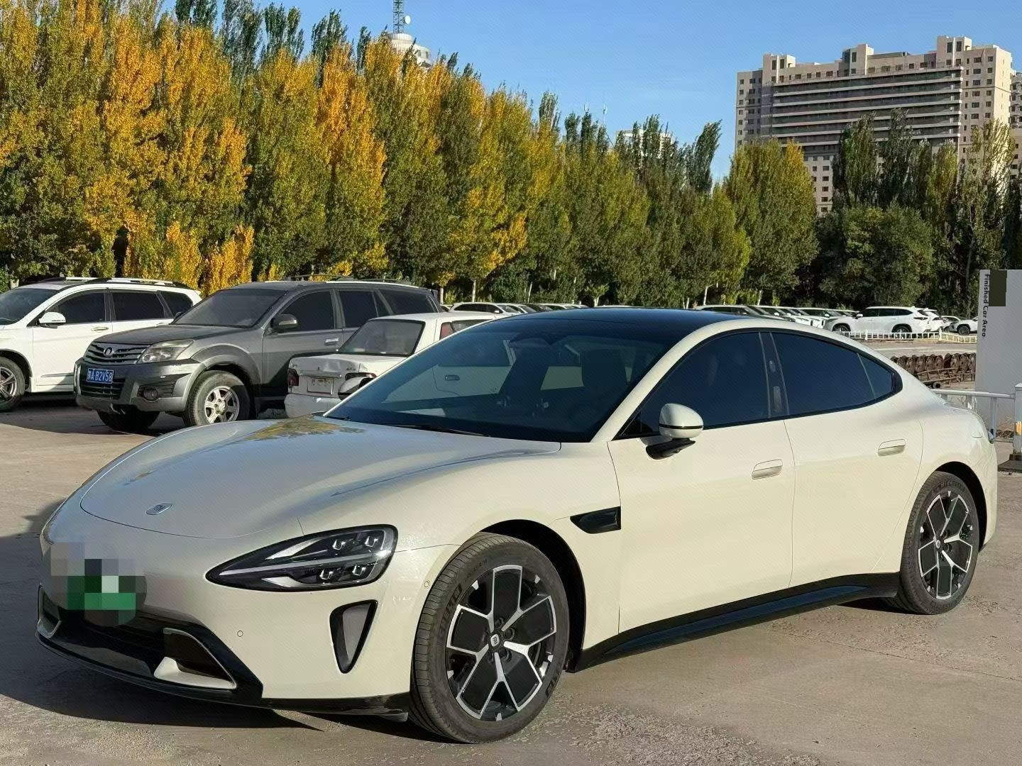 MI SU7 2025 изображение автомобиля 