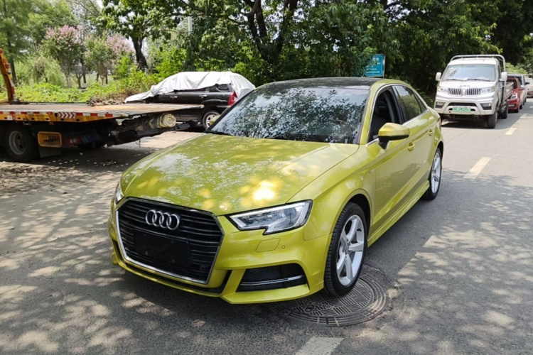 Audi A3 2018 car image #2