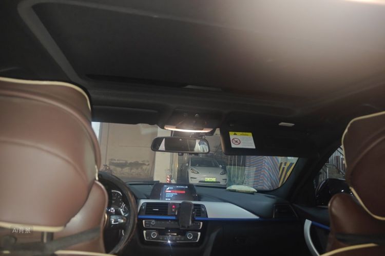 BMW 3 Series 2018 car image #20