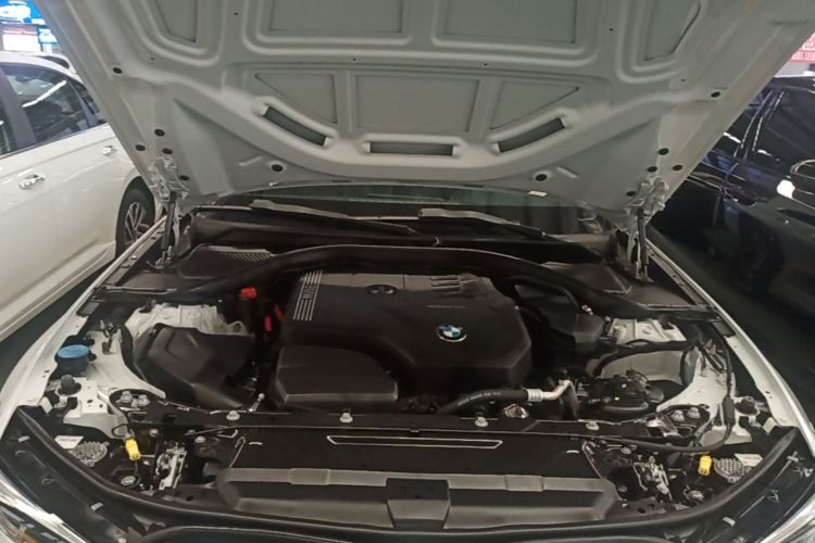 BMW 3 Series 2022 #20 BMW 3 Series 2022 car image #20
