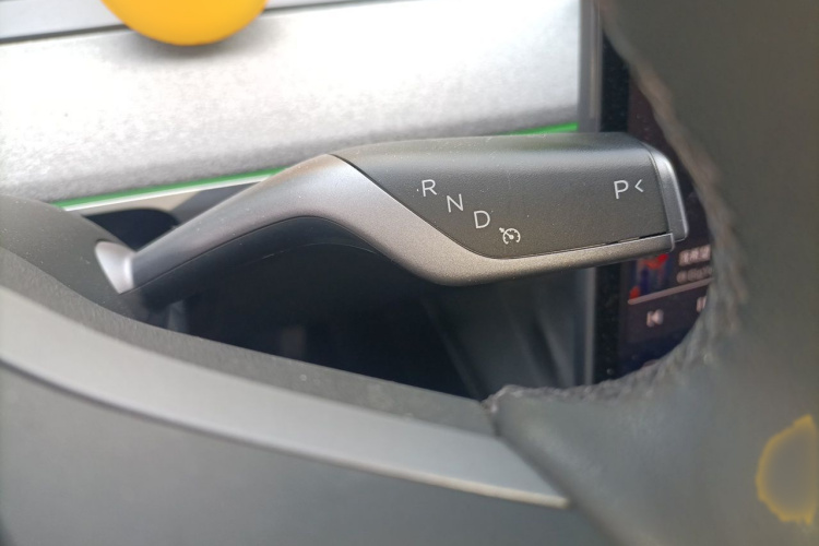 Tesla Model Y 2023 #18 Tesla Model Y 2023 car image #18