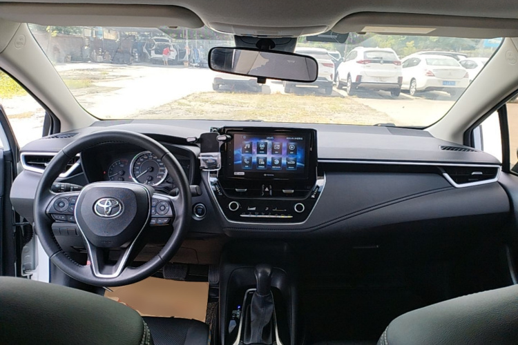 Toyota Corolla 2019 #10 Toyota Corolla 2019 car image #10
