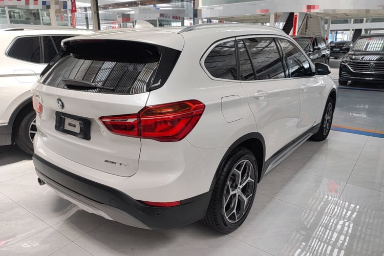 BMW X1 2019 #7 BMW X1 2019 car image #7