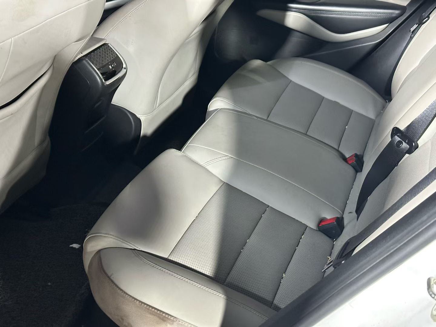 GEELY Binray 2018 car image #6