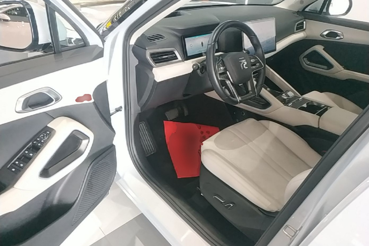 BYD YuanUP 2024 #16 BYD YuanUP 2024 car image #16