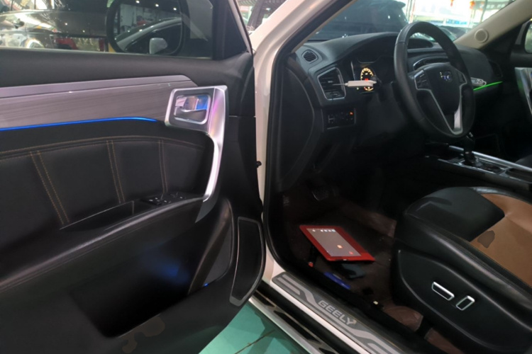 GEELY Vision X6 2017 car image #16