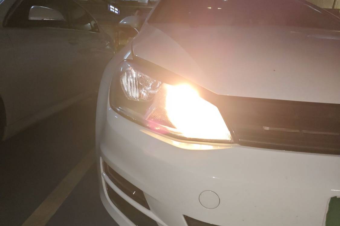 Volkswagen Golf 2016 car image #7