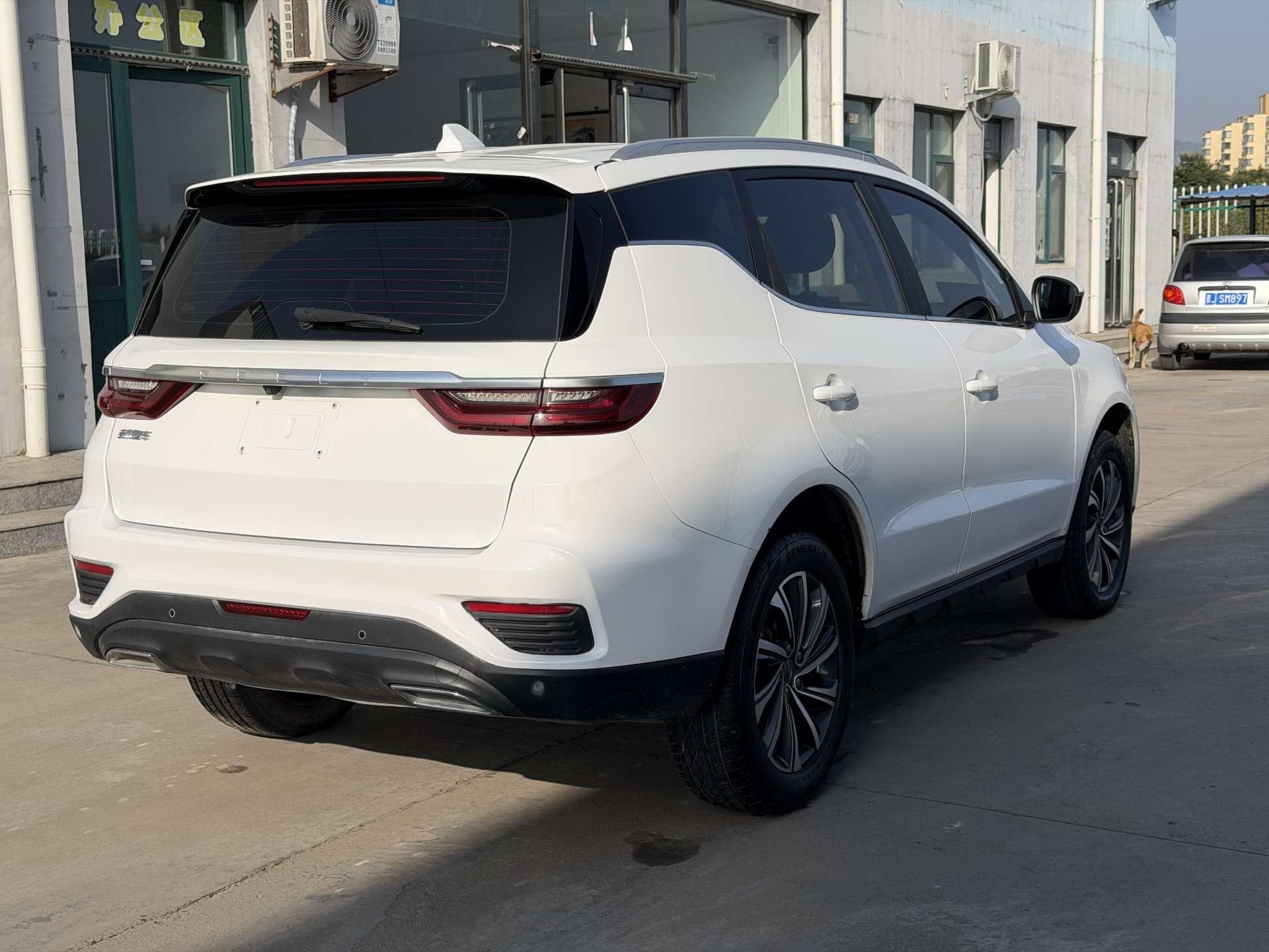GEELY Vision X6 2020 car image #9