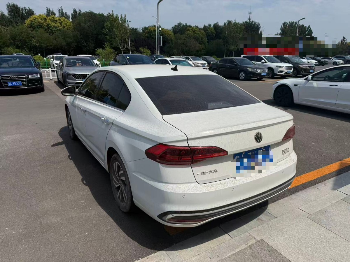 Volkswagen Bora 2023 car image #3