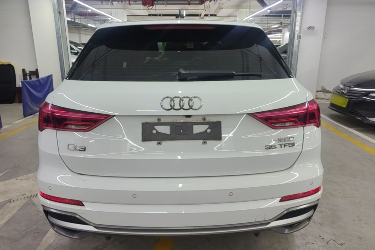 Audi Q3 2021 #6 Audi Q3 2021 изображение автомобиля #6
