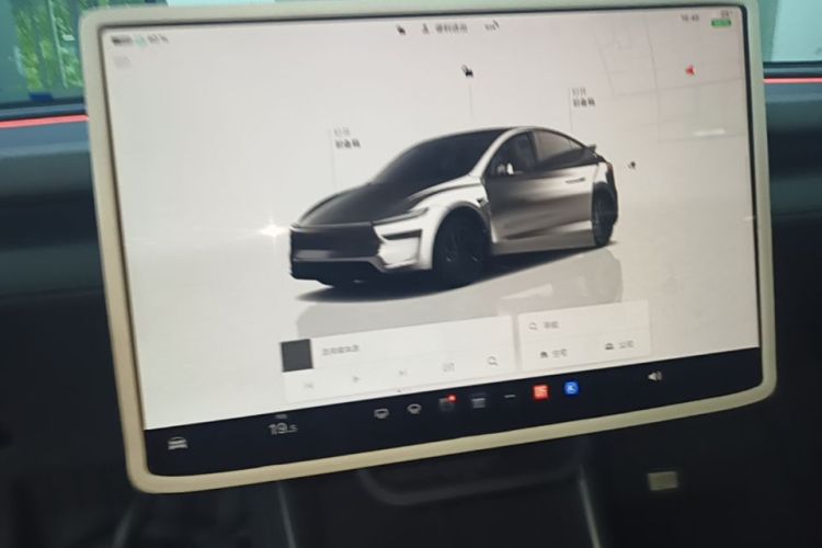 Tesla Model Y 2025 #17 Tesla Model Y 2025 car image #17