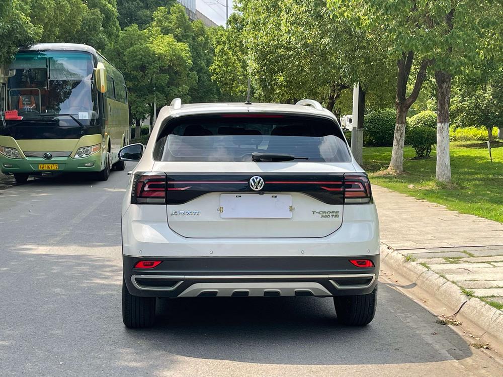 Volkswagen T-Cross 2020 #6 Volkswagen T-Cross 2020 car image #6