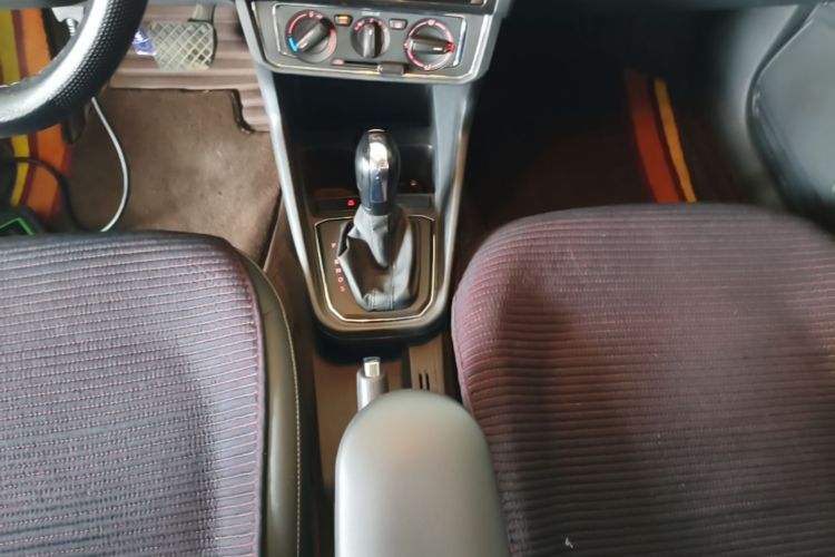 Volkswagen Santana 2019 car image #14