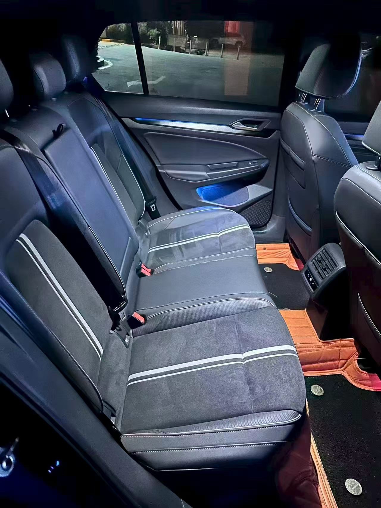 Volkswagen Golf 2021 car image #4