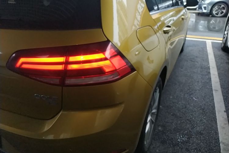 Volkswagen Golf 2018 immagine di auto #8