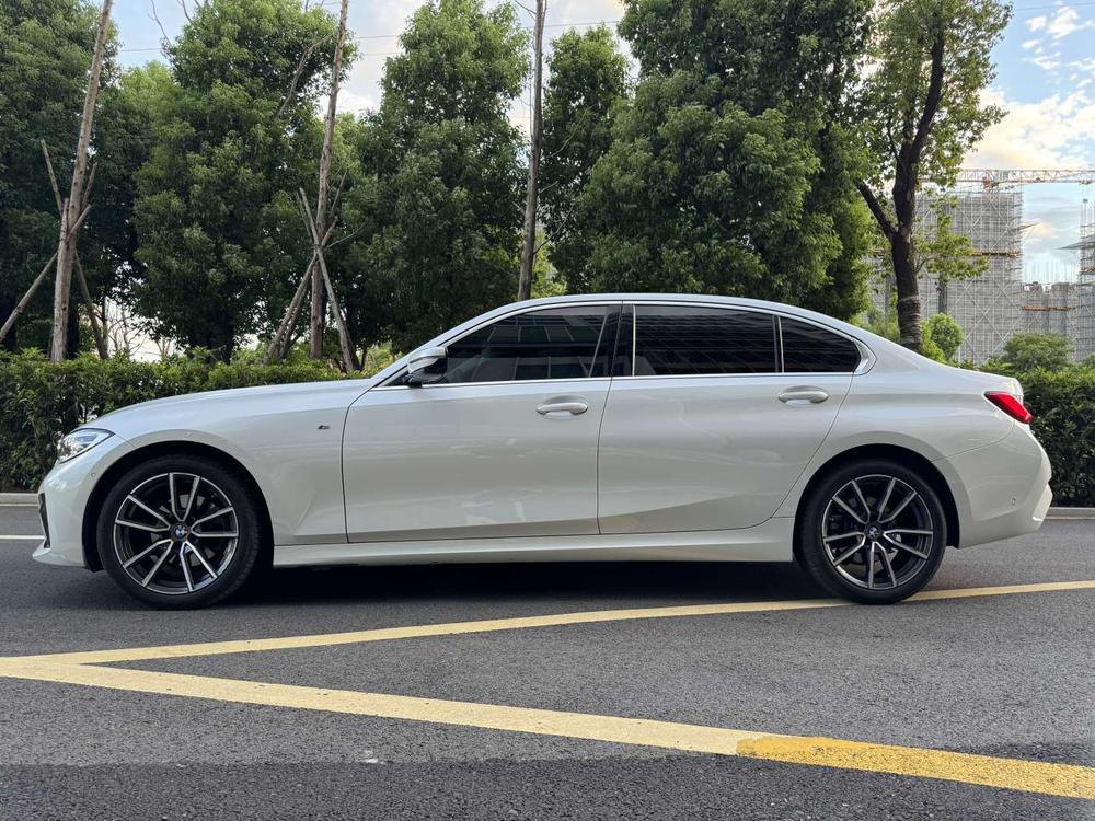 BMW 3 Series 2019 #4 BMW 3 Series 2019 car image #4