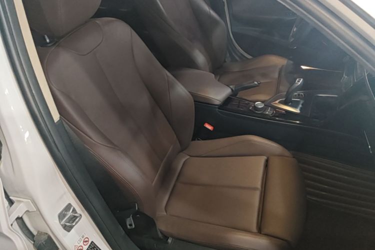 BMW 3 Series 2018 #24 BMW 3 Series 2018 car image #24