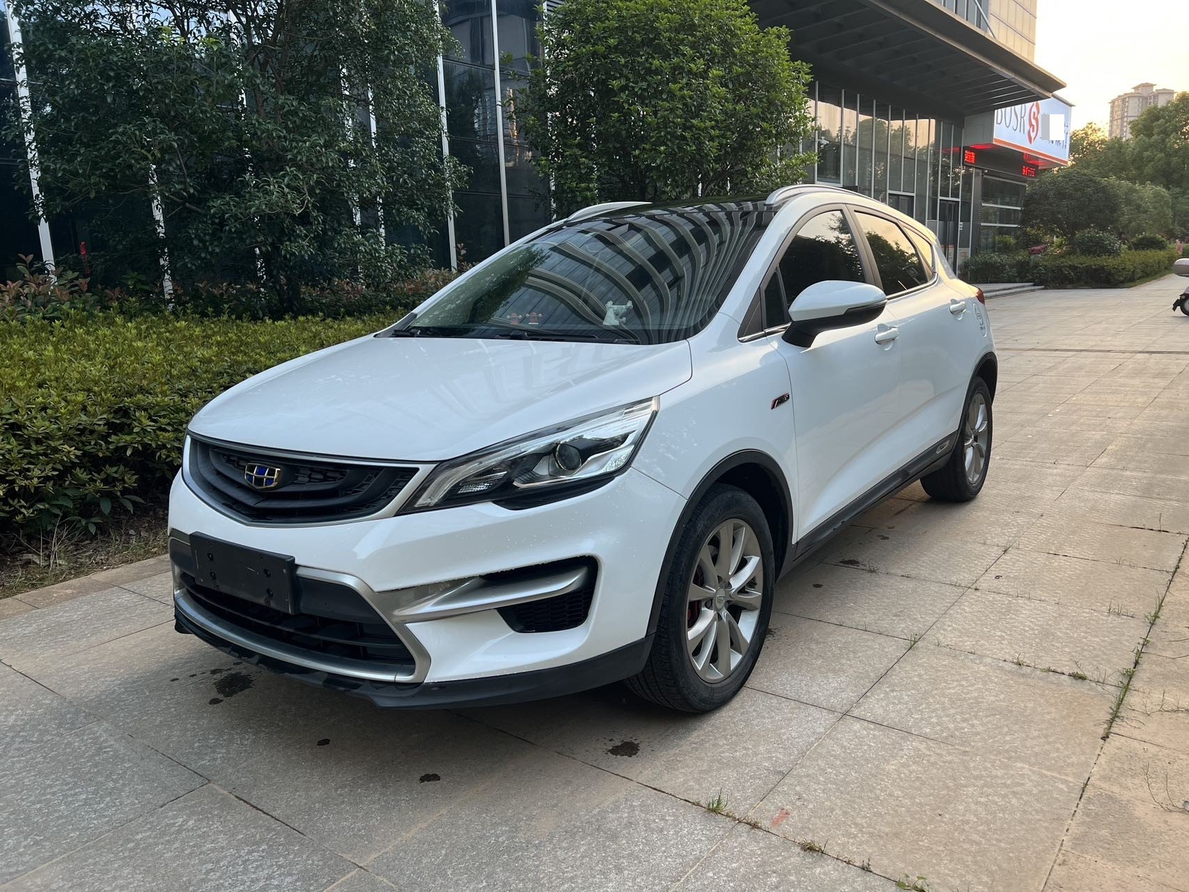 GEELY Emgrand GS 2018 GEELY Emgrand GS 2018 car image