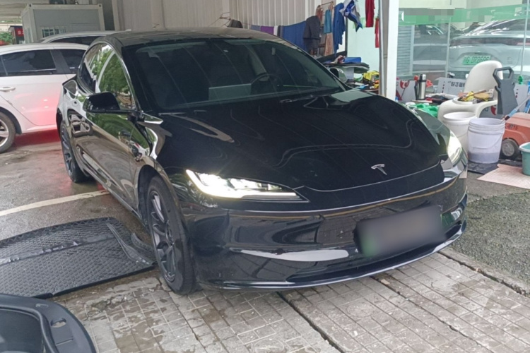 Tesla Model 3 2023 #4 Tesla Model 3 2023 car image #4