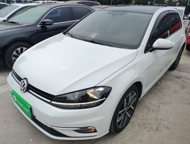 Volkswagen Golf 2020 car image 