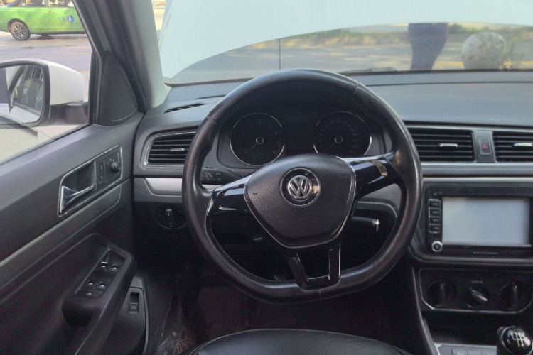 Volkswagen Lavida 2016 car image #11