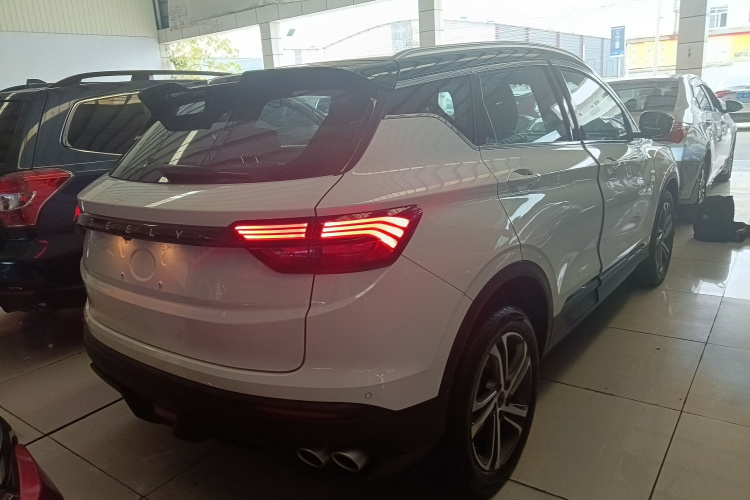 GEELY Coolray 2022 #5 GEELY Coolray 2022 car image #5