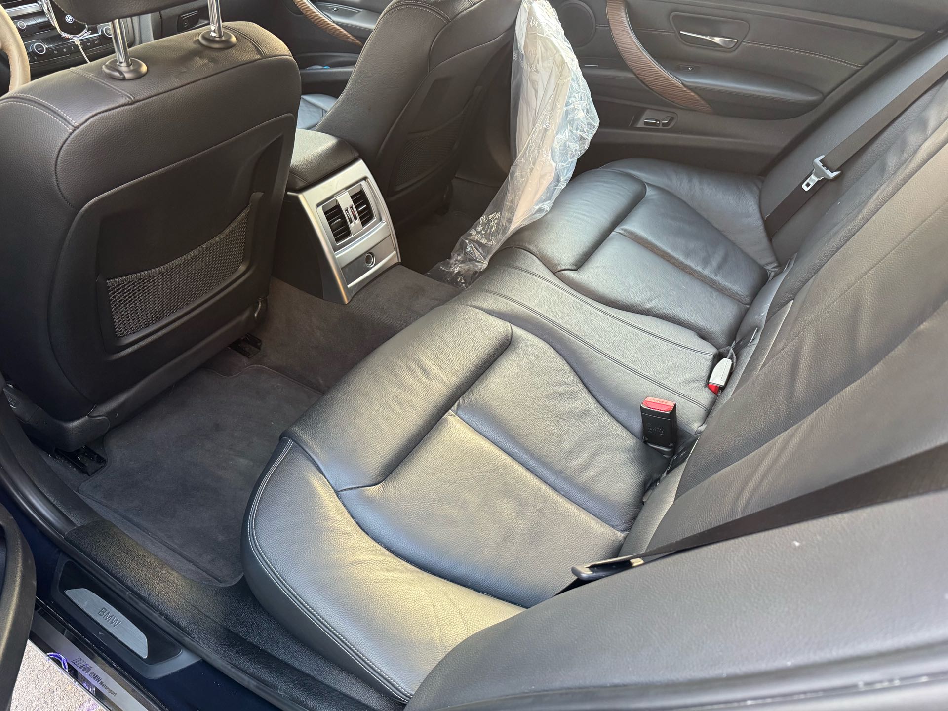 2012 imagem de carro #4