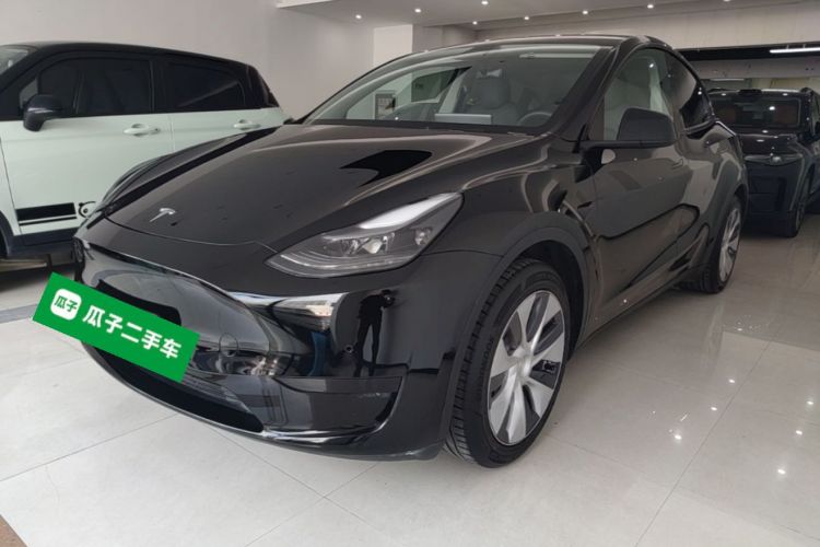 Tesla Model Y 2022 #2 Tesla Model Y 2022 car image #2