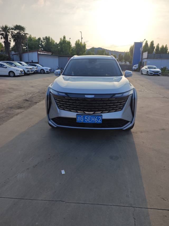 GEELY Boyue L 2025 car image #2