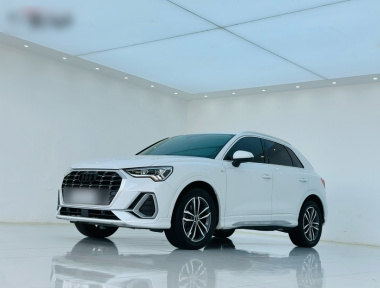 Audi Q3 2022 car image 