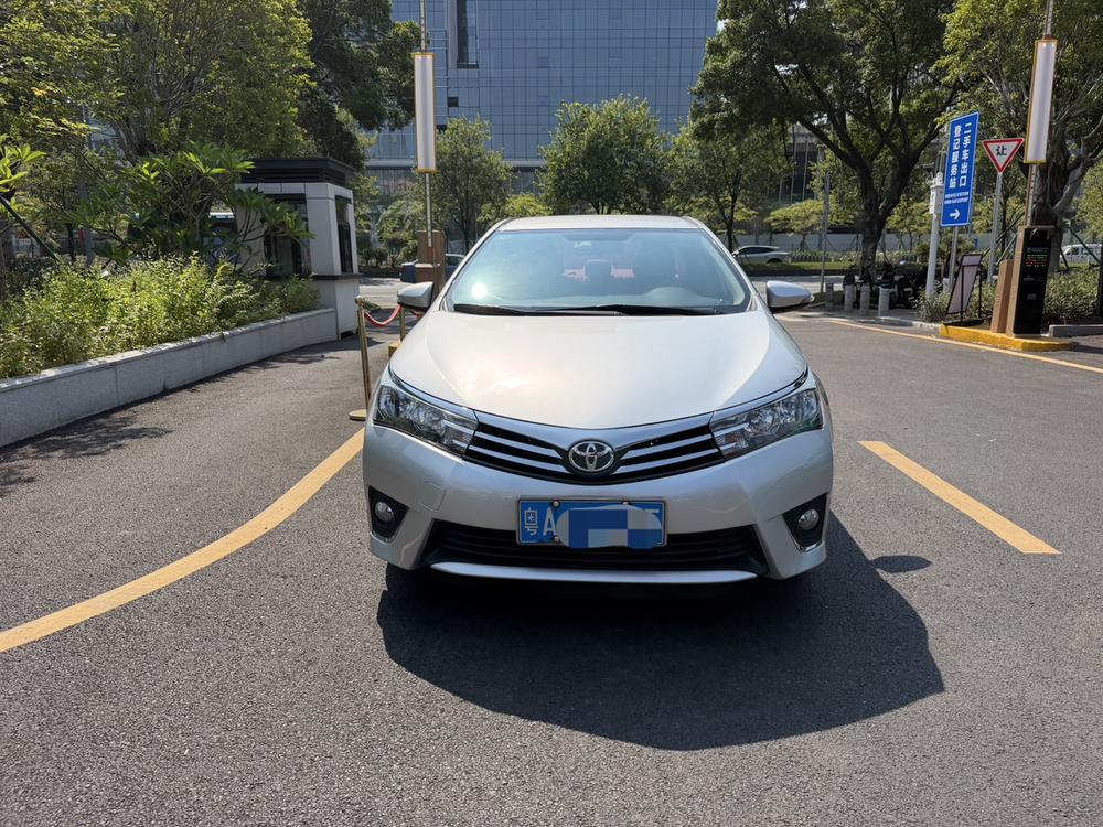 Toyota Corolla 2014 immagine di auto #2