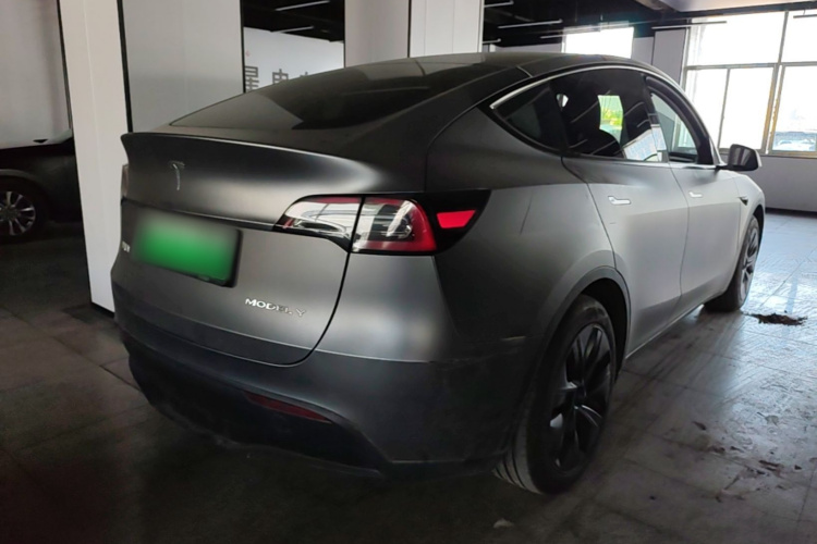 Tesla Model Y 2023 #7 Tesla Model Y 2023 car image #7