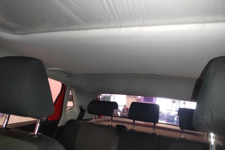 Volkswagen Polo 2017 car image #20