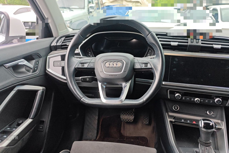Audi Q3 2022 #12 Audi Q3 2022 car image #12