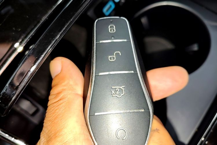 BYD Han 2024 car image #9
