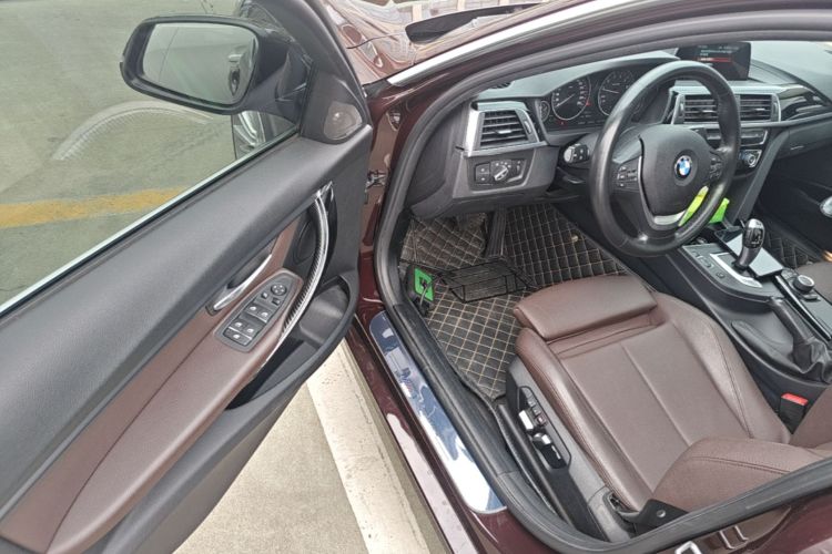 BMW 3 Series 2018 #12 BMW 3 Series 2018 car image #12