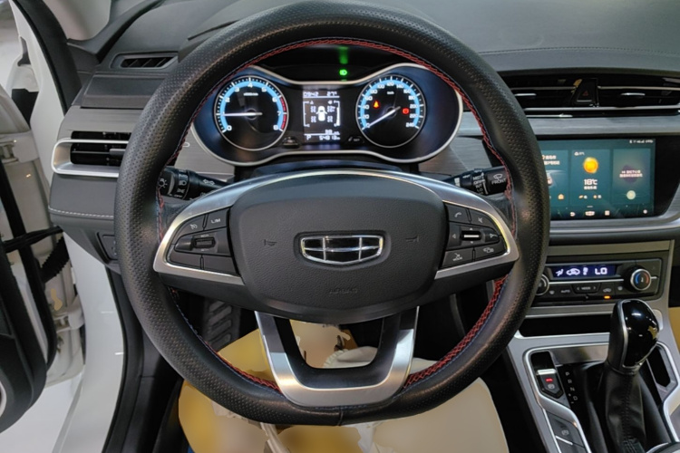 GEELY Emgrand 2021 car image #11