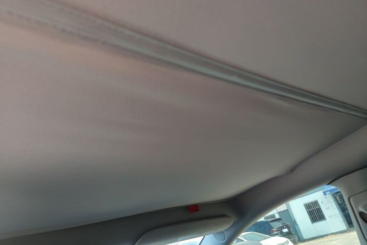 Tesla Model Y 2022 car image #20