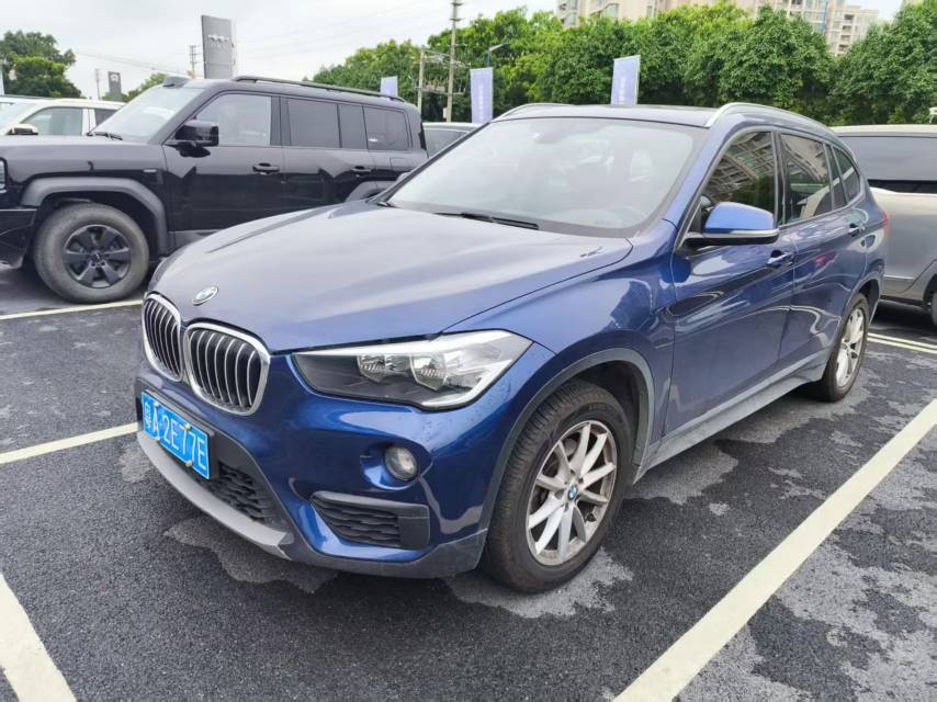 BMW X1 2019 BMW X1 2019 car image