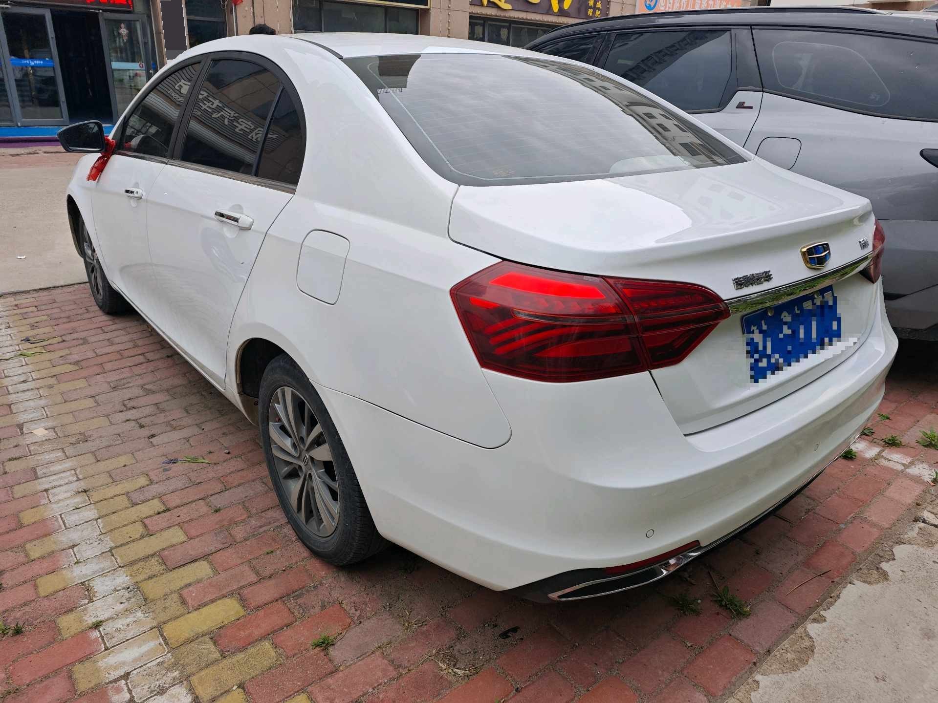 GEELY Emgrand 2019 imagen de coche #6