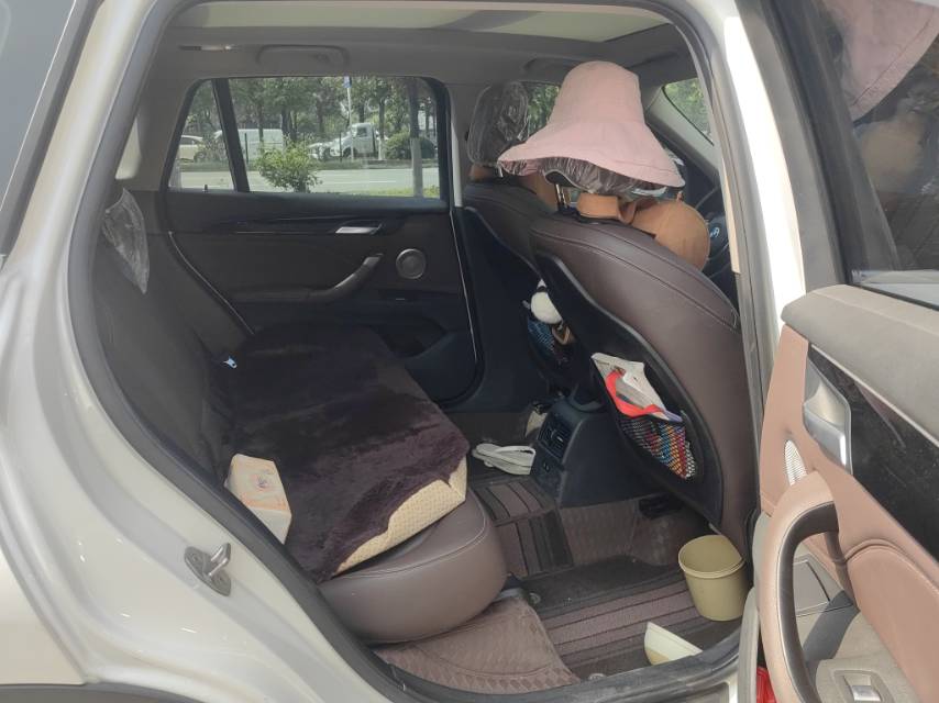 BMW X1 2022 car image #6