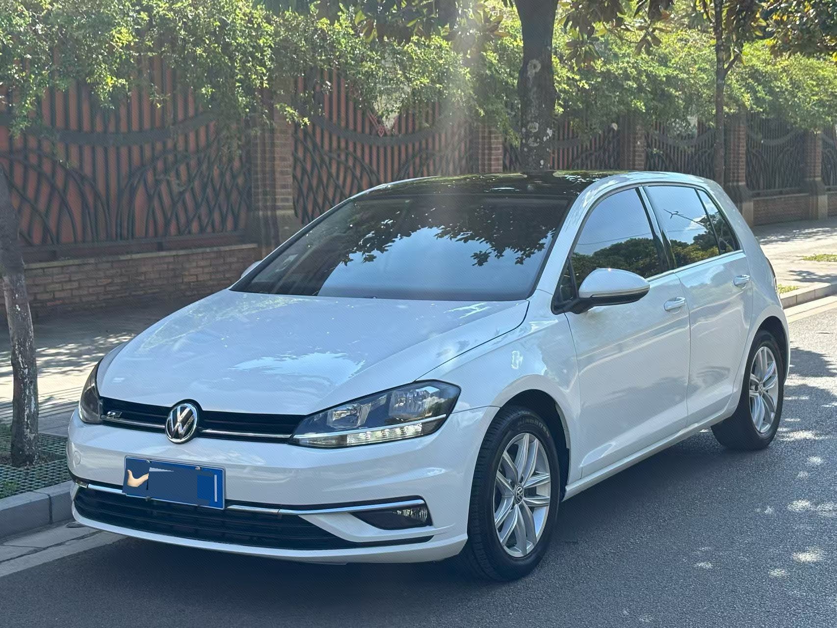 2018 immagine di auto 