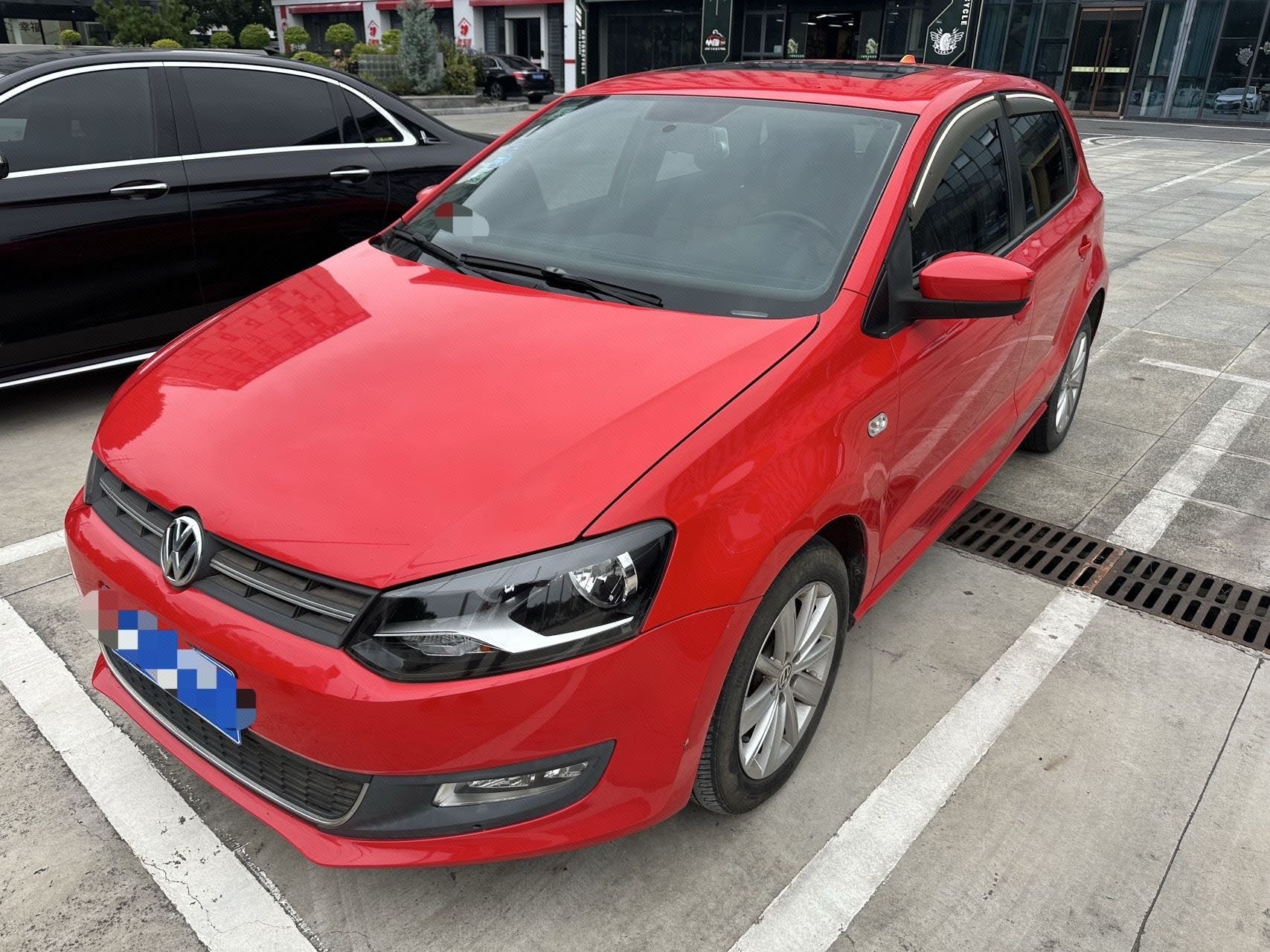 Volkswagen Polo 2012 Volkswagen Polo 2012 car image